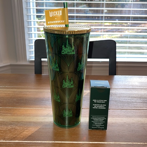 Starbucks + Wicked Metallic Gold Emerald City Castle Tumbler and Key Chain - Picture 2 of 4